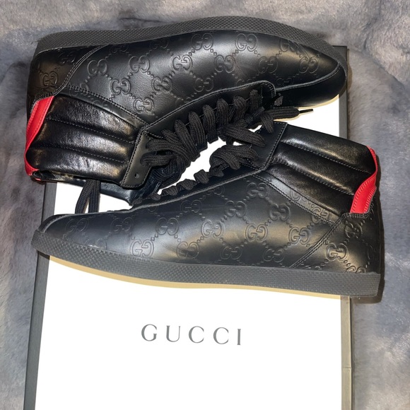 Gucci, black Leather G Sign, High Top Sneaker, Size 7 Men’s / 9.5 Women’s. - Picture 3 of 9
